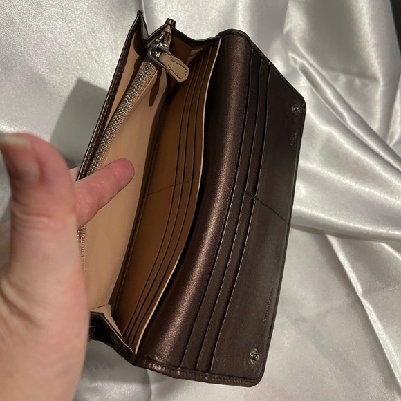 PRADA - Vintage! FULL INCLUSION Metallic Chocolate Soft Calf Leather Long Wallet - Picture 8 of 13